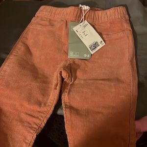 Girl 5T H&M pant brand new.